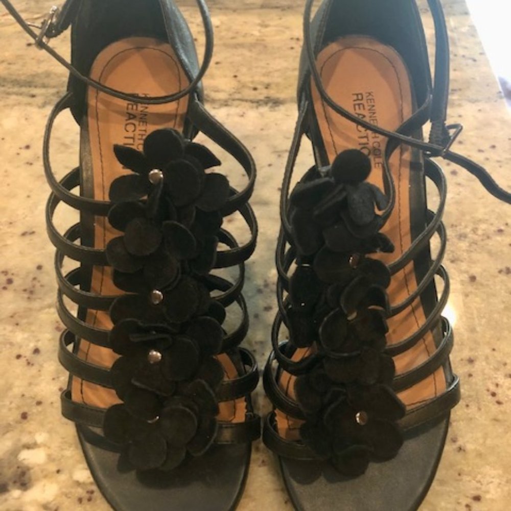 Kenneth Cole Reaction Dress Sandals